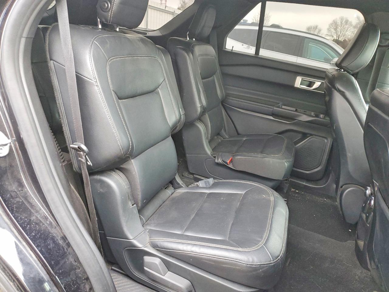 2020 FORD EXPLORER XLT photo 21