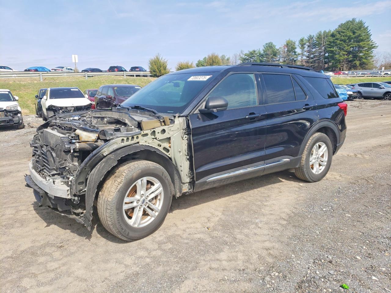 2020 FORD EXPLORER XLT photo 2