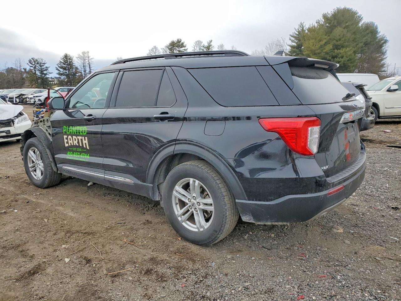 2020 FORD EXPLORER XLT photo 3