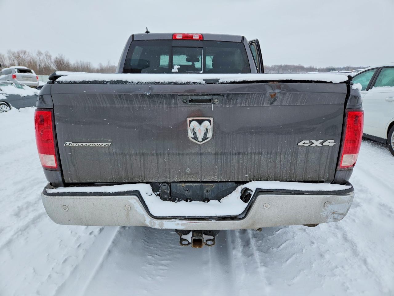 2016 RAM 1500 SLT photo 11