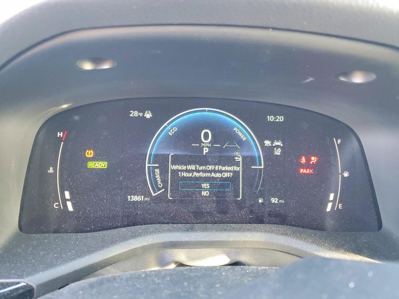 2025 TOYOTA CAMRY LE photo 9