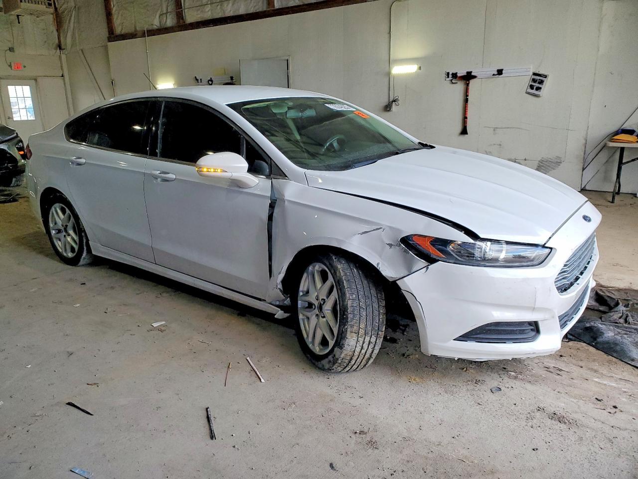 2014 FORD FUSION SE photo 4