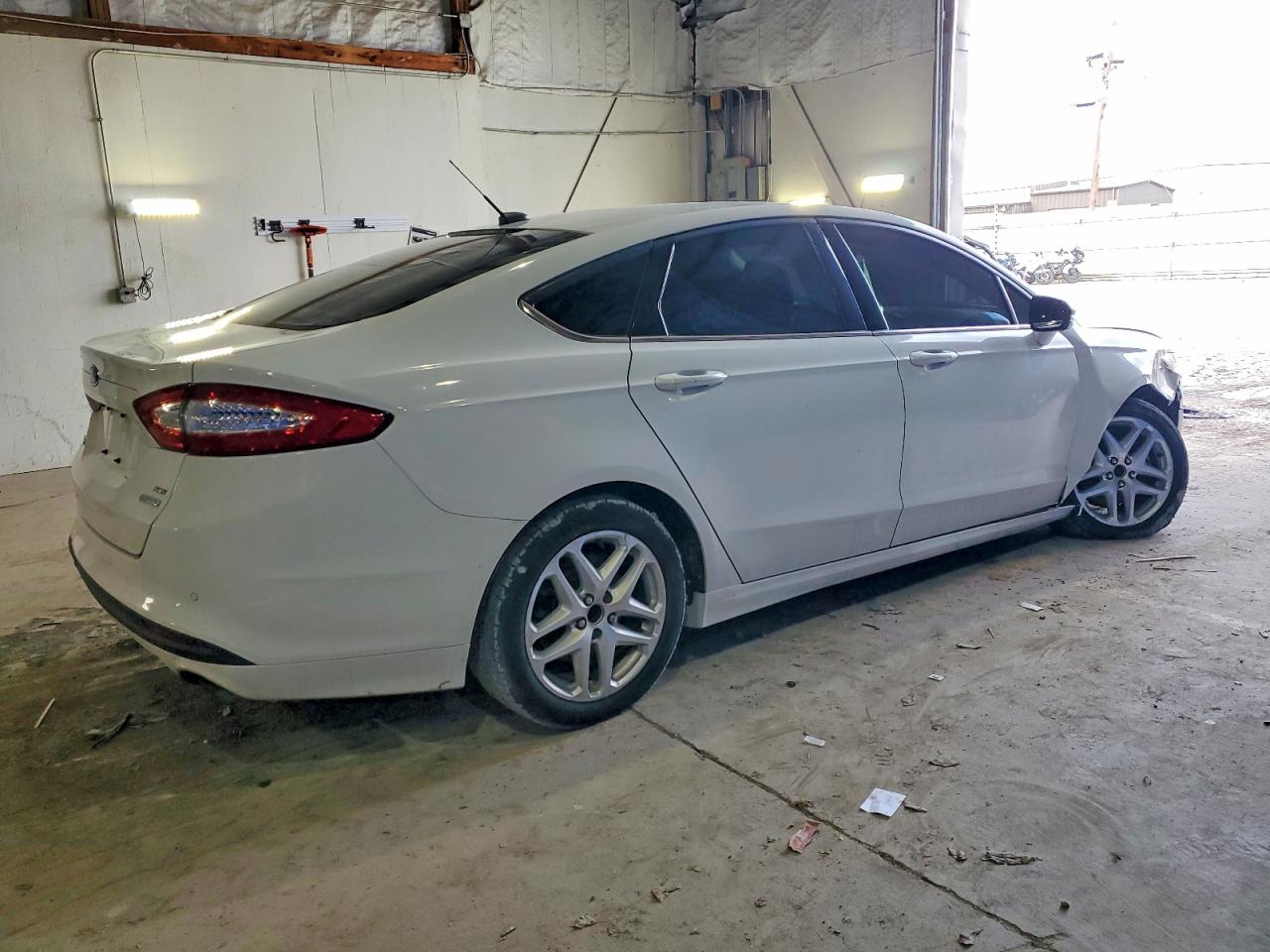 2014 FORD FUSION SE photo 3