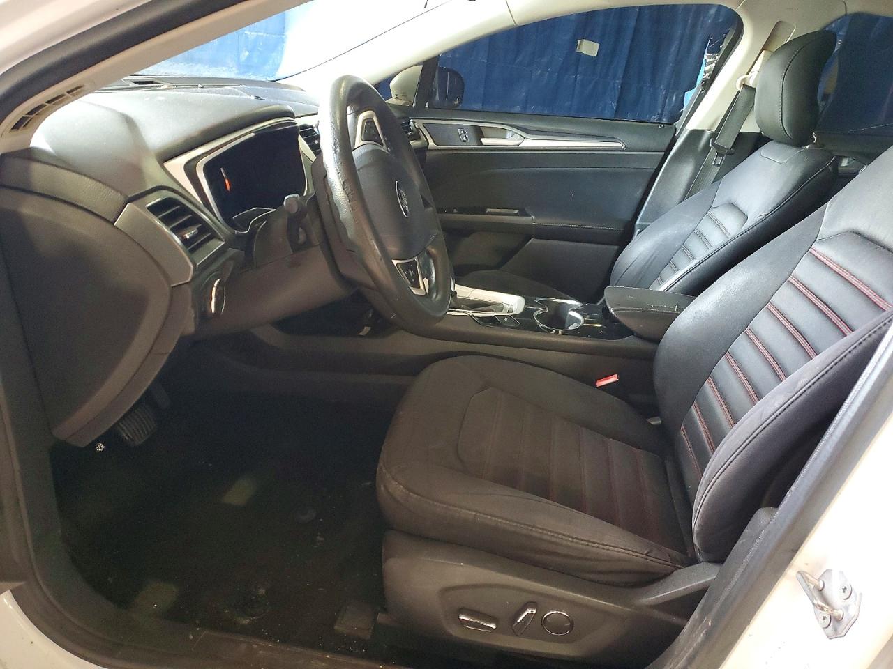 2014 FORD FUSION SE photo 7