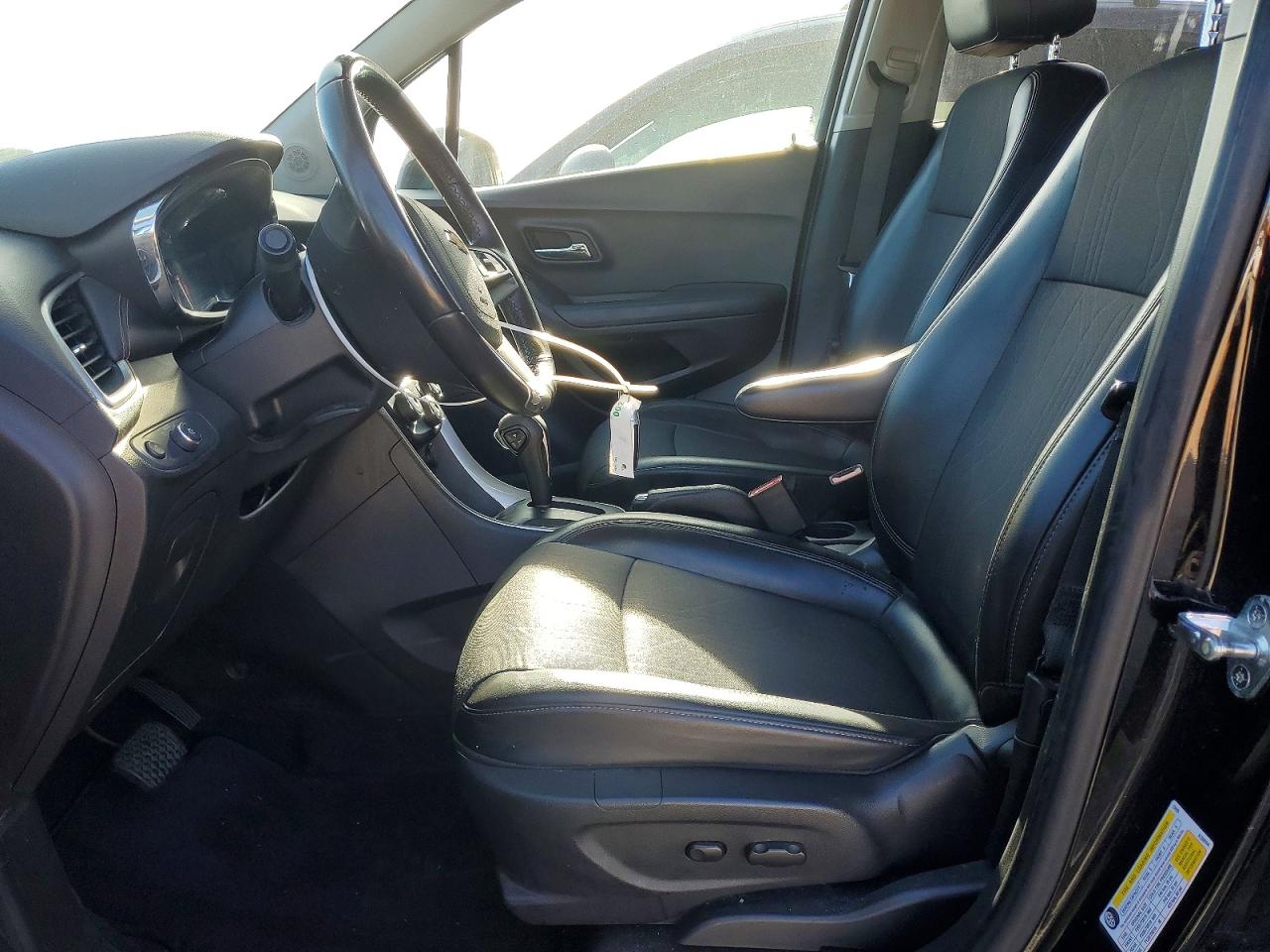 2019 CHEVROLET TRAX 1LT photo 7
