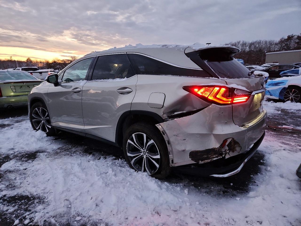 2021 LEXUS RX 350 L photo 3