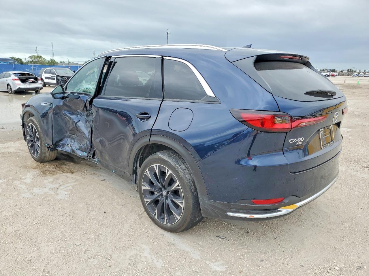 2025 MAZDA CX-90 PREMIUM PLUS photo 4