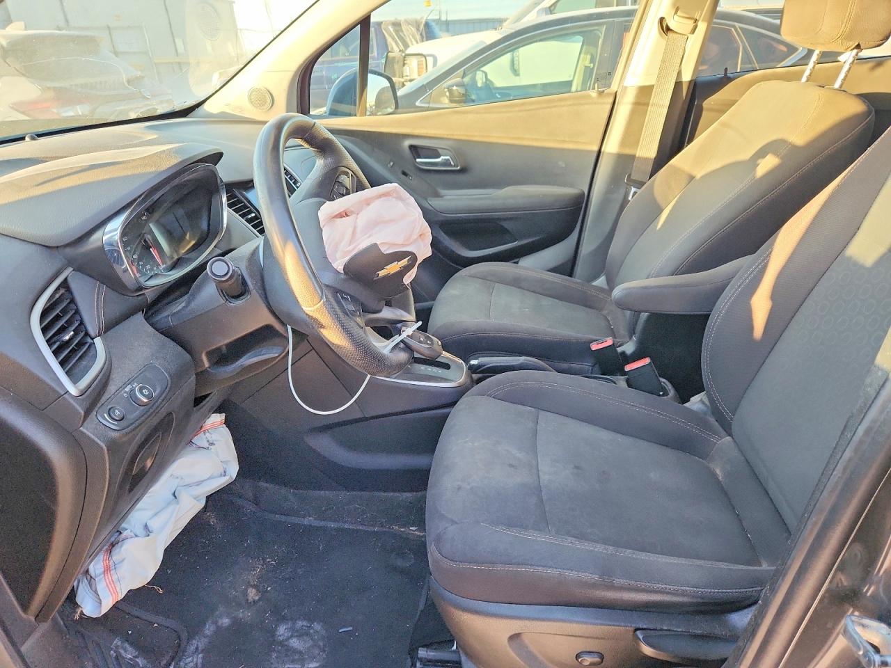 2020 CHEVROLET TRAX LS photo 13