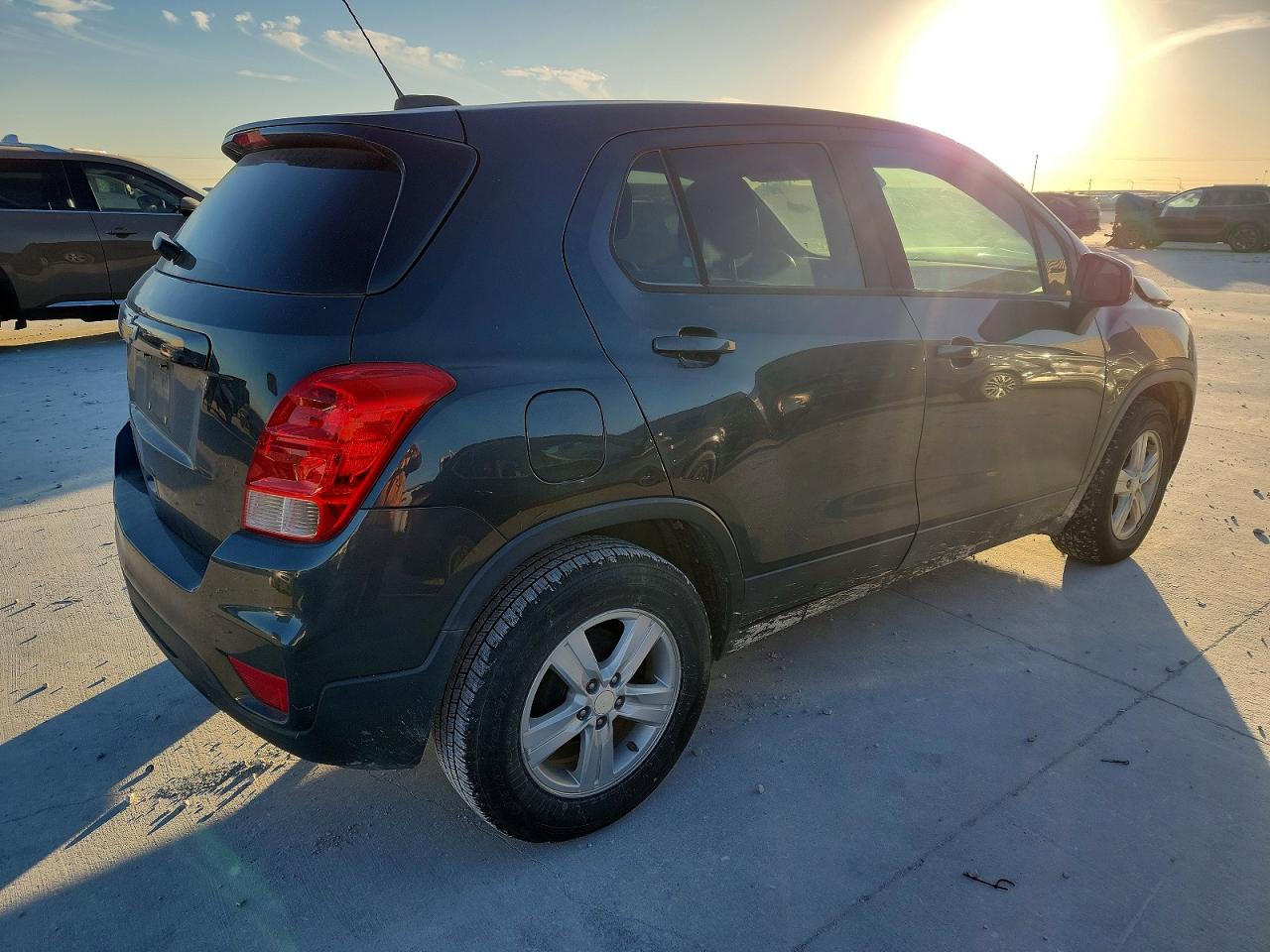 2020 CHEVROLET TRAX LS photo 5