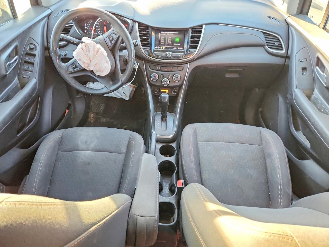 2020 CHEVROLET TRAX LS photo 15