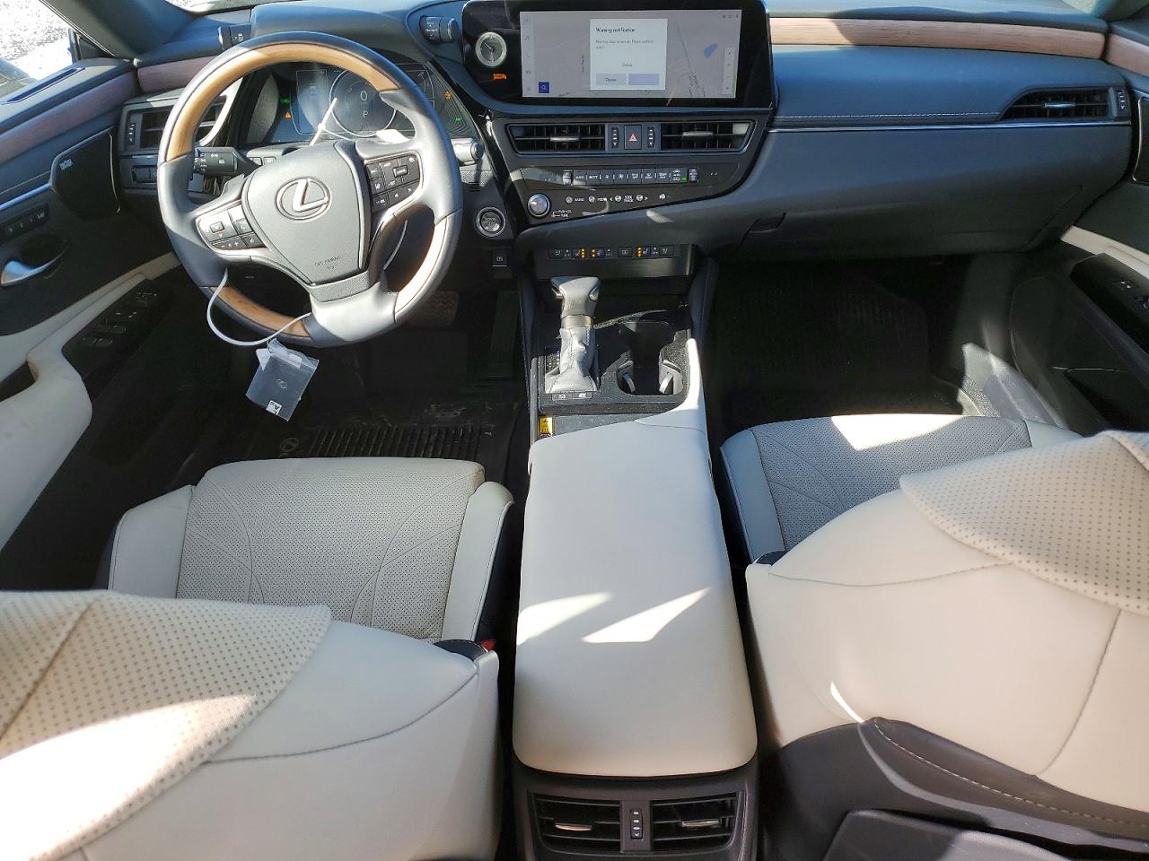 2025 LEXUS ES 300H BASE photo 8