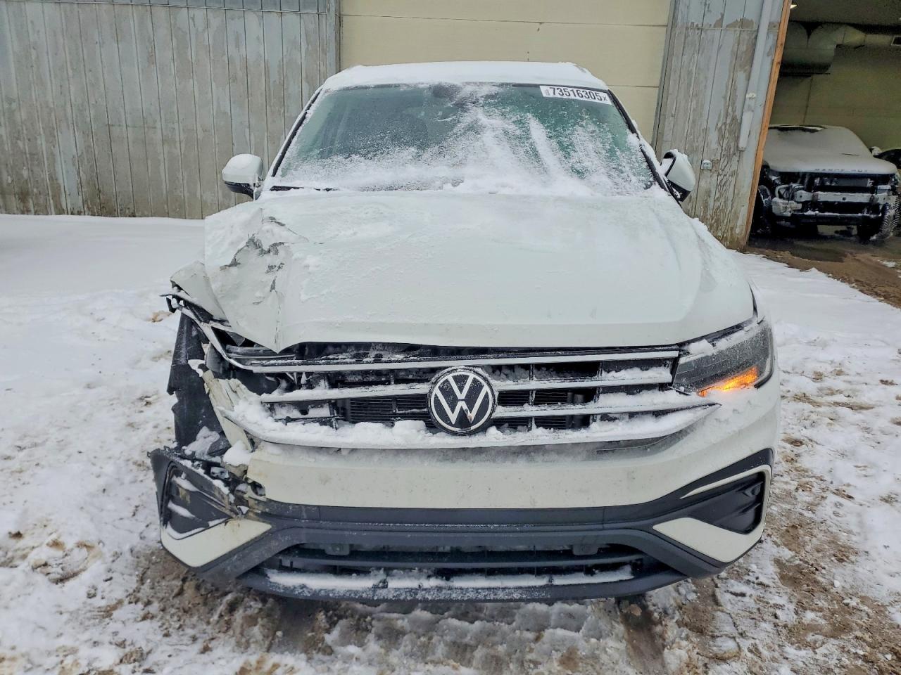 2024 VOLKSWAGEN TIGUAN SE photo 9
