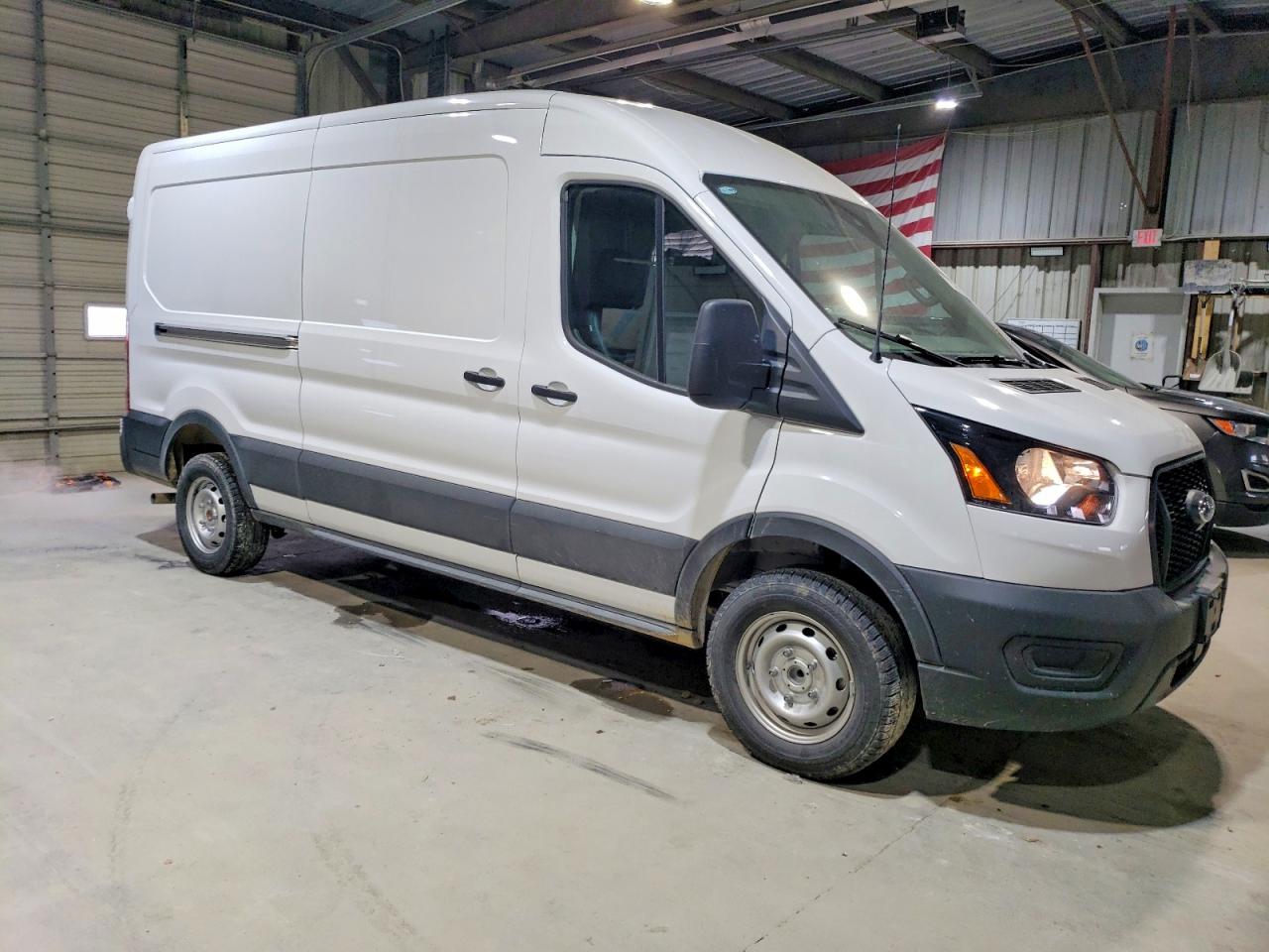 2025 FORD TRANSIT T-250 photo 4