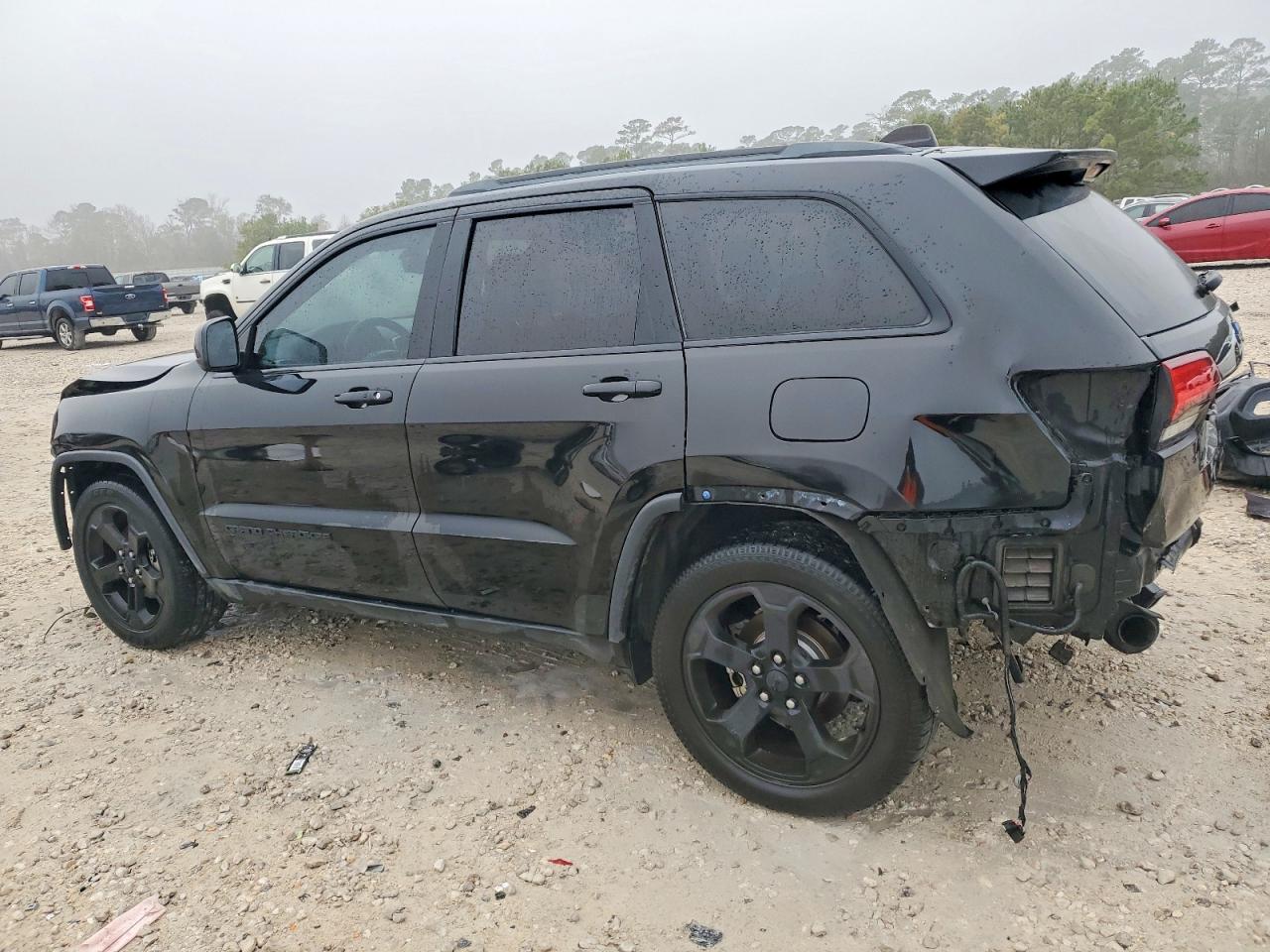2019 JEEP GRAND CHEROKEE LAREDO photo 2
