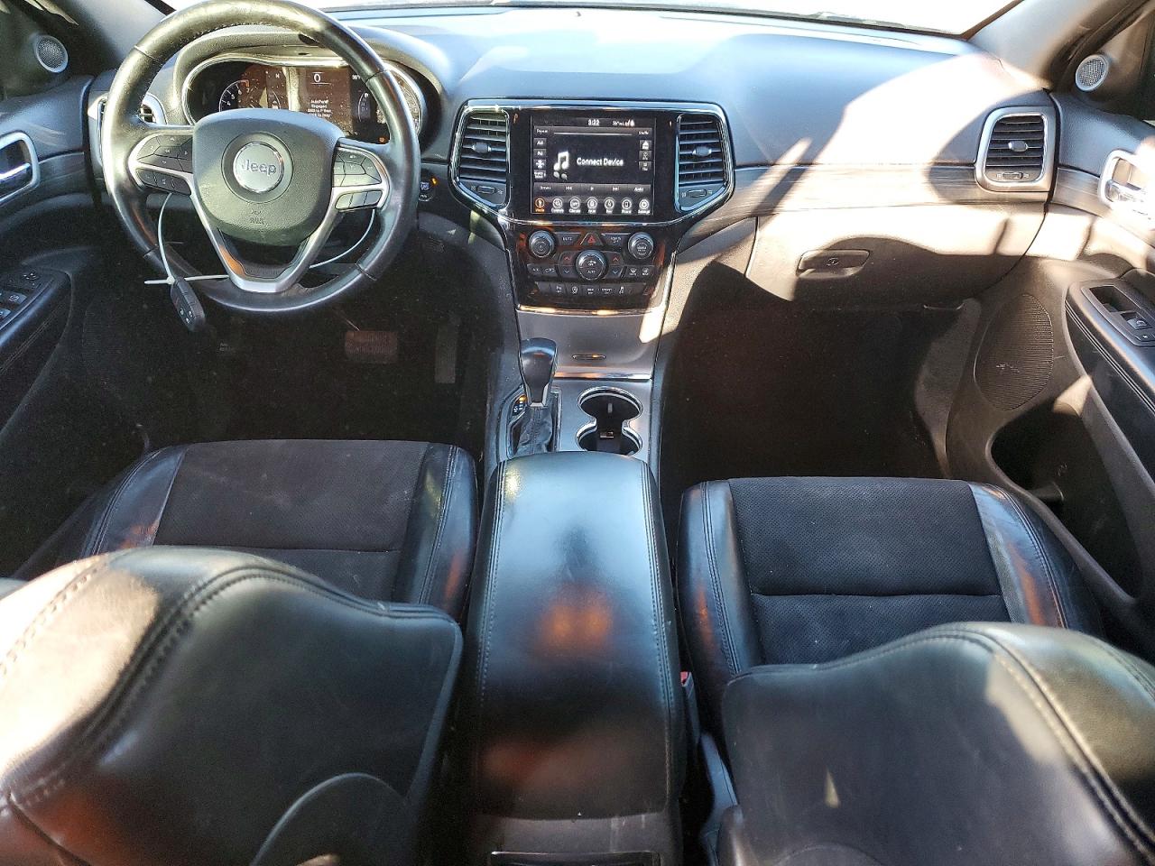 2020 JEEP GRAND CHEROKEE LAREDO photo 22