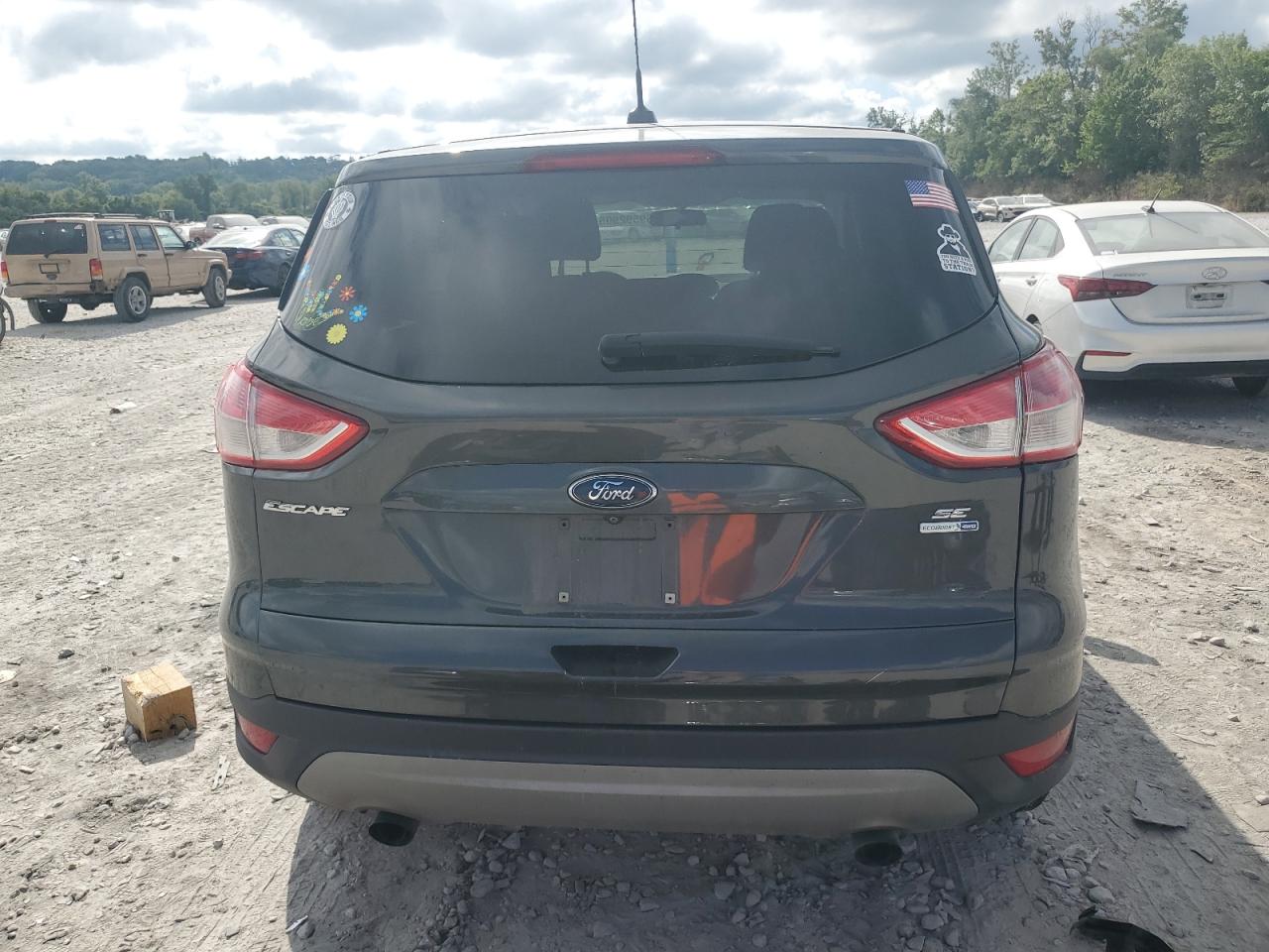 2015 FORD ESCAPE SE photo 6