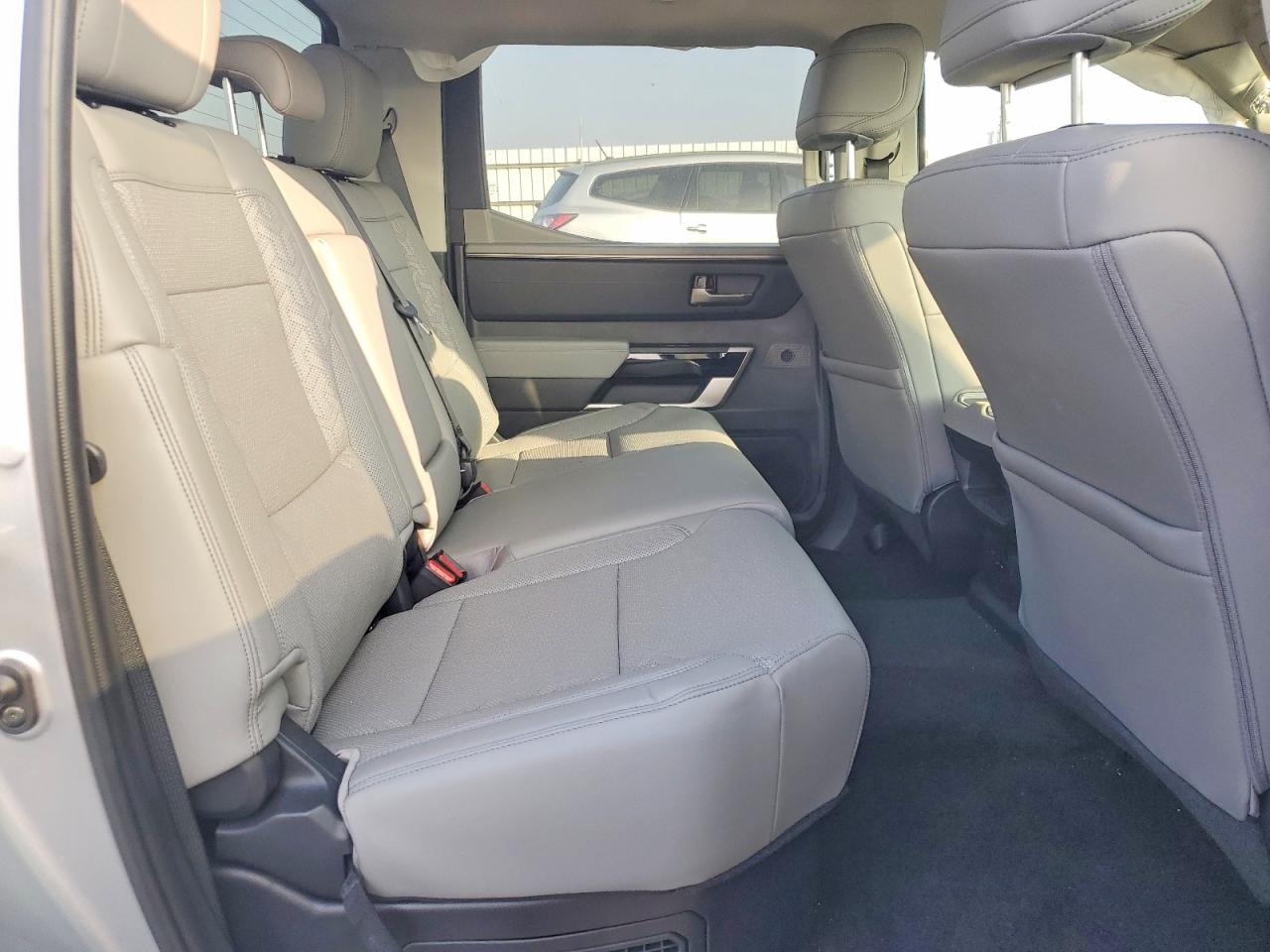 2024 TOYOTA TUNDRA LIMITED HV photo 19