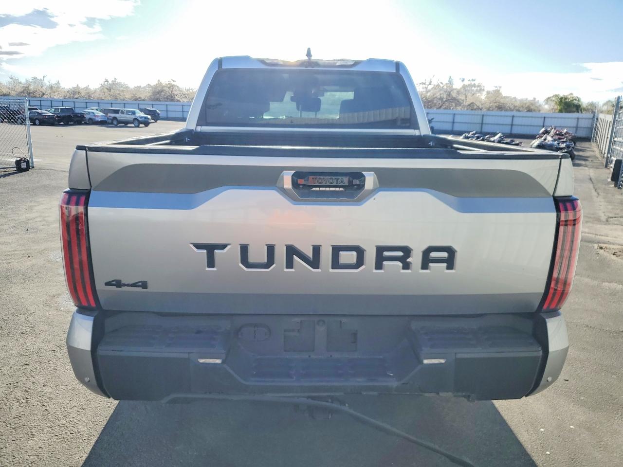 2024 TOYOTA TUNDRA LIMITED HV photo 11