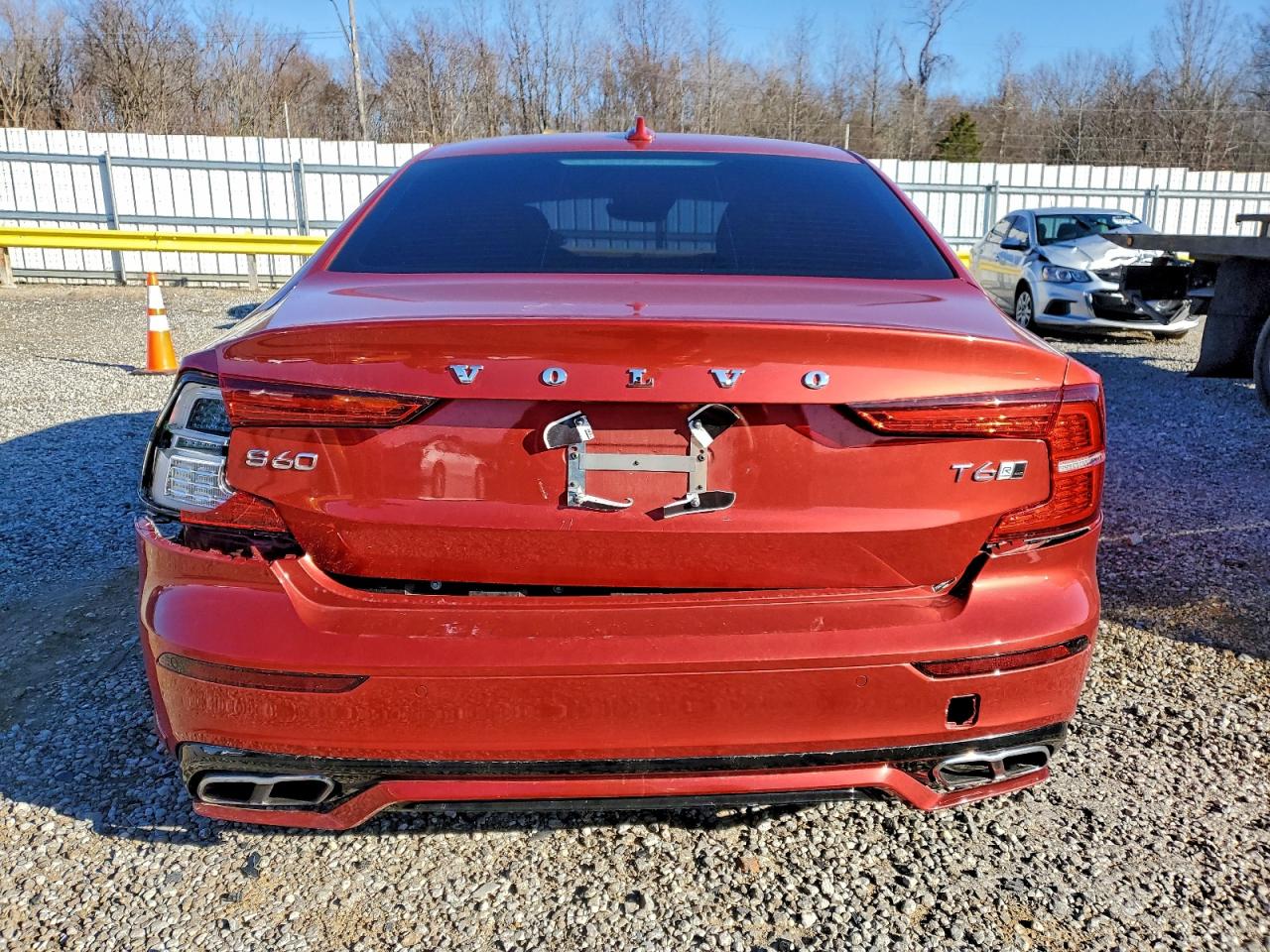 2019 VOLVO S60 T6 R-DESIGN photo 11