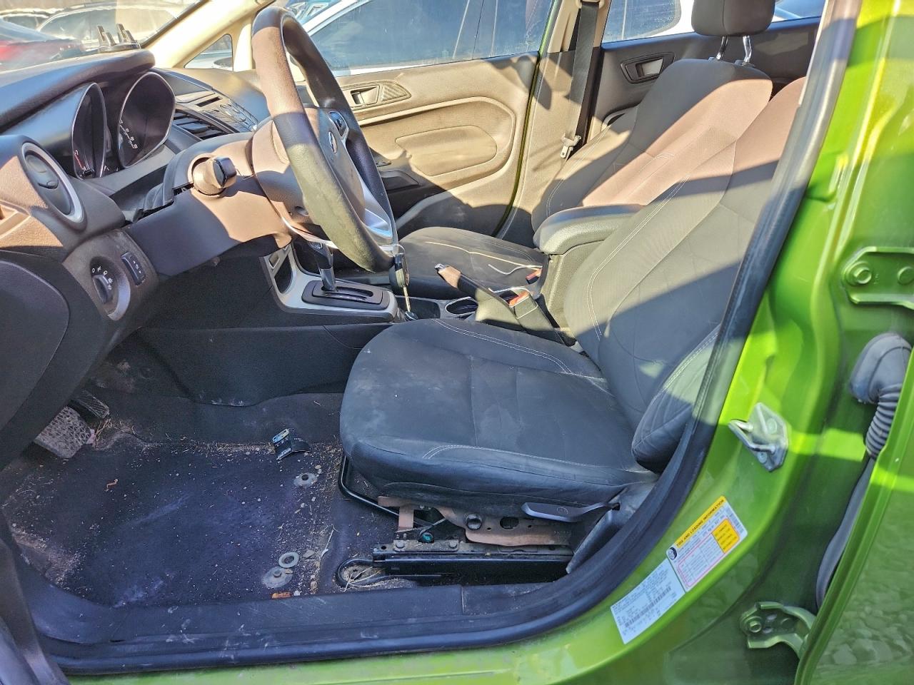 2018 FORD FIESTA SE photo 13