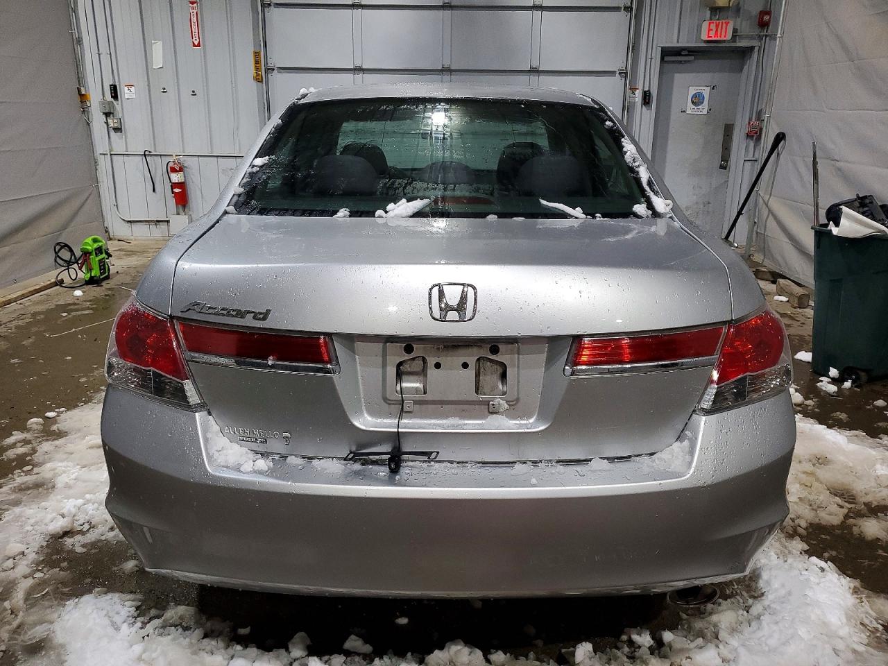 2012 HONDA ACCORD LXP photo 6