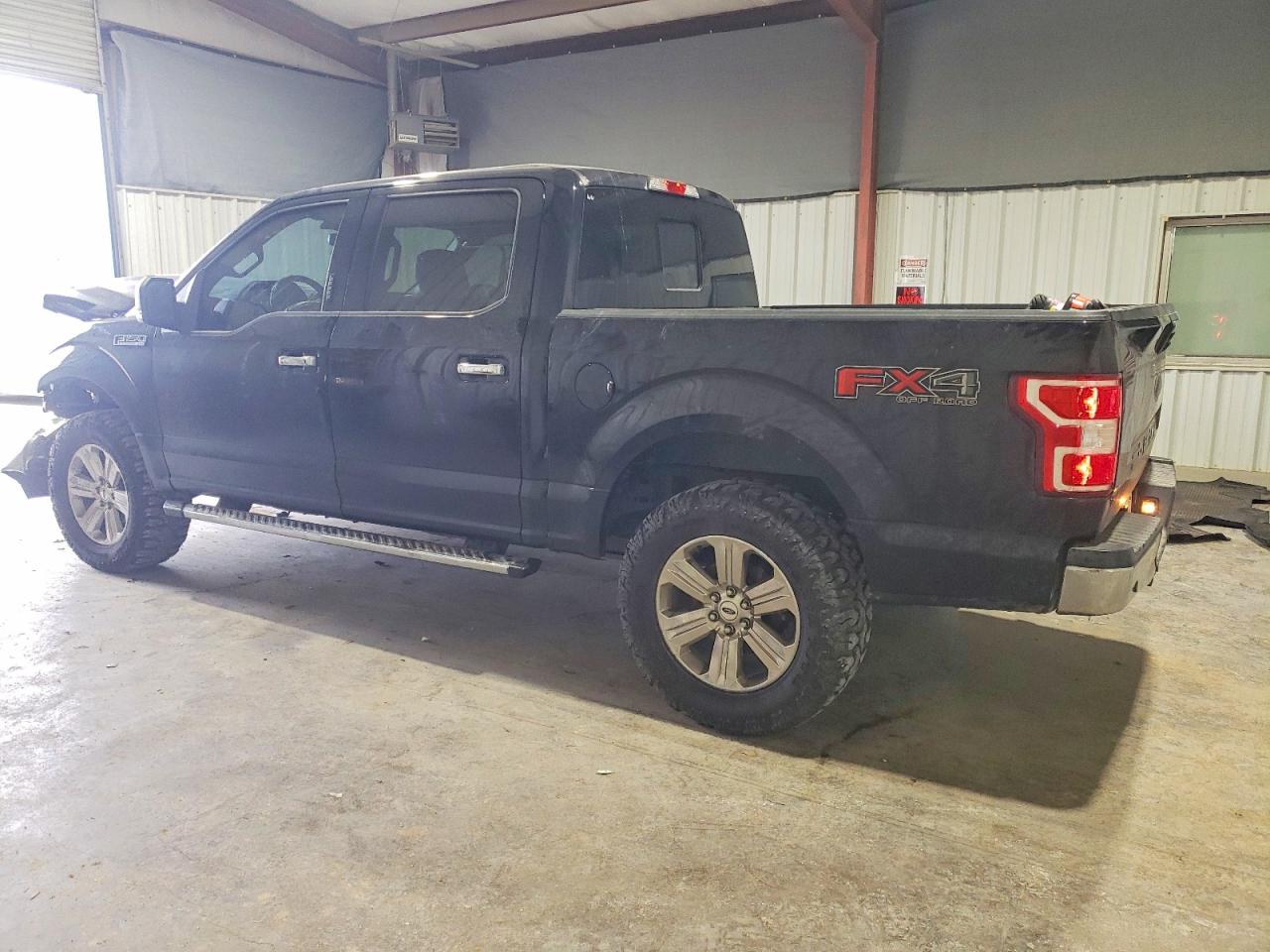 2019 FORD F150 SUPERCREW photo 2