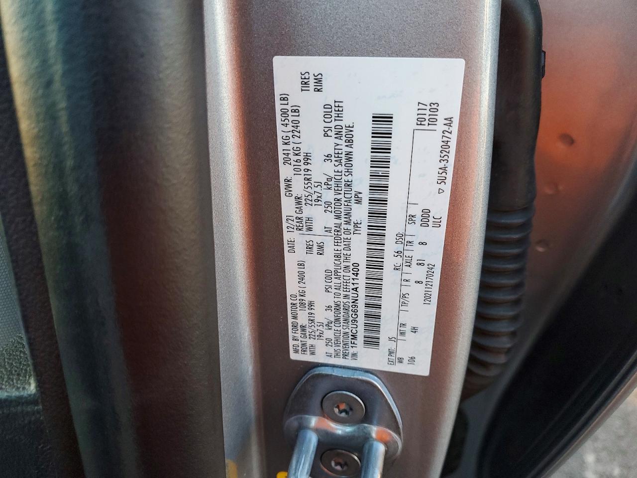2022 FORD ESCAPE SE photo 25