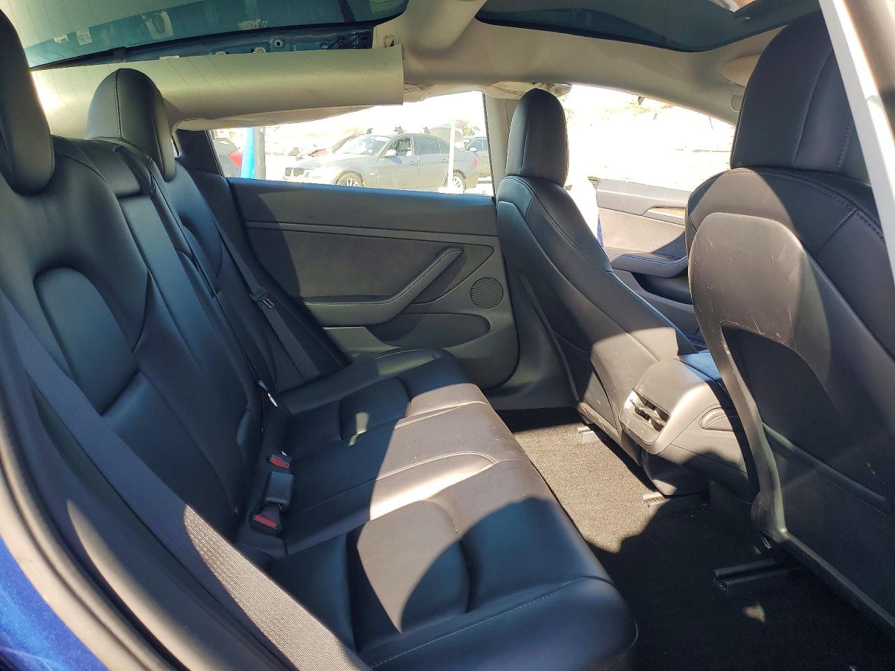 2022 TESLA MODEL 3 photo 10