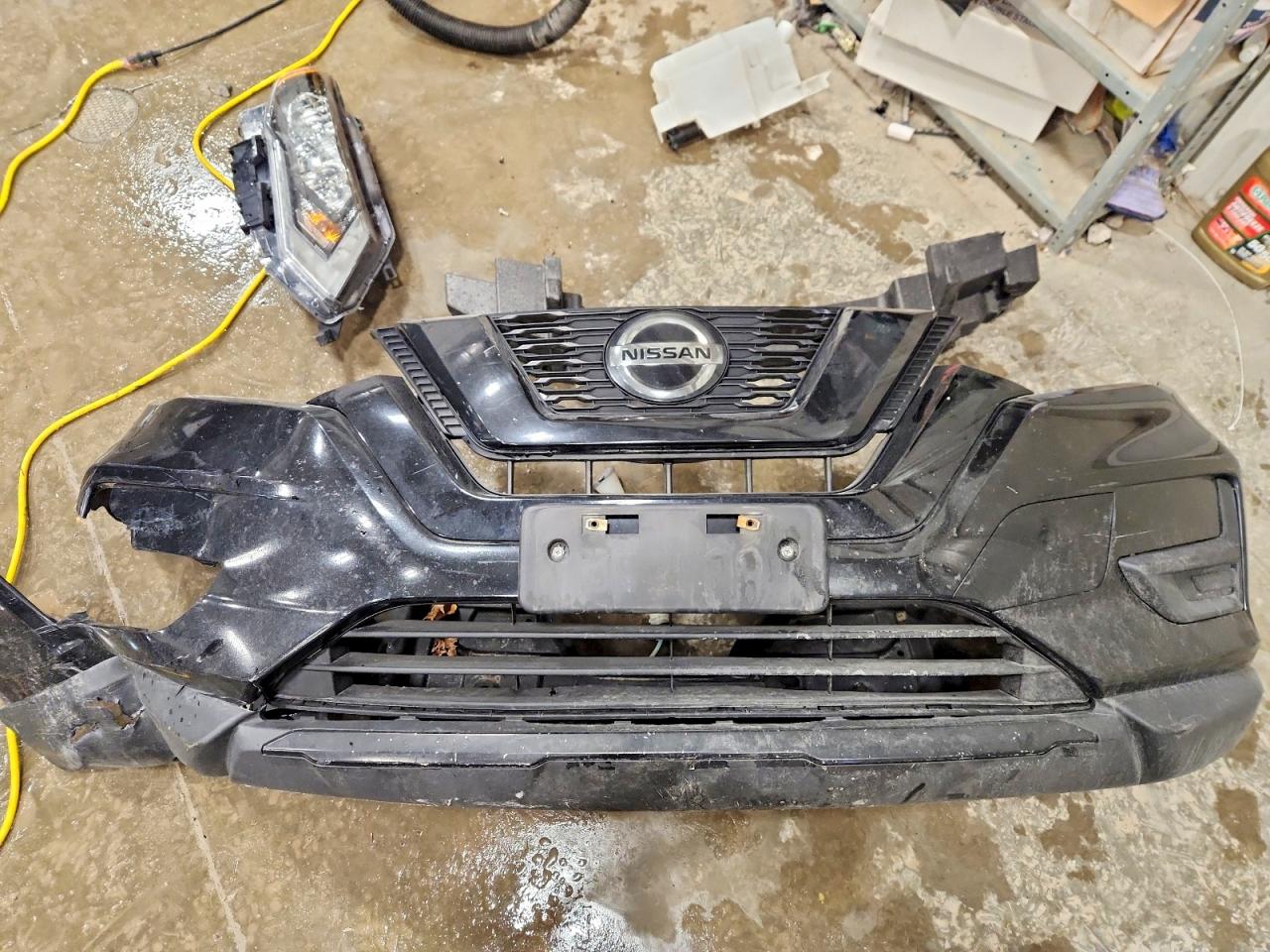 2019 NISSAN ROGUE SV photo 25