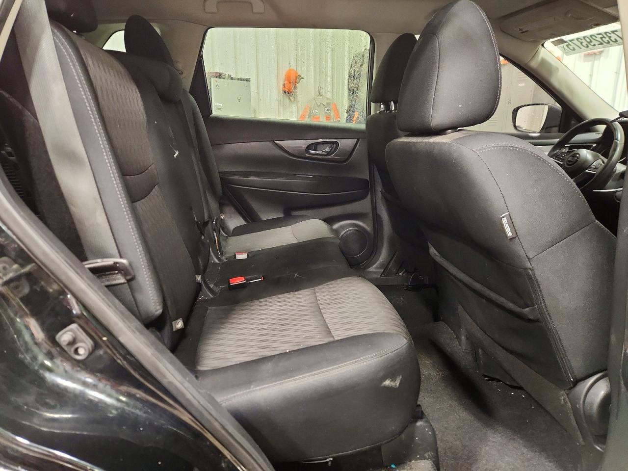 2019 NISSAN ROGUE SV photo 21