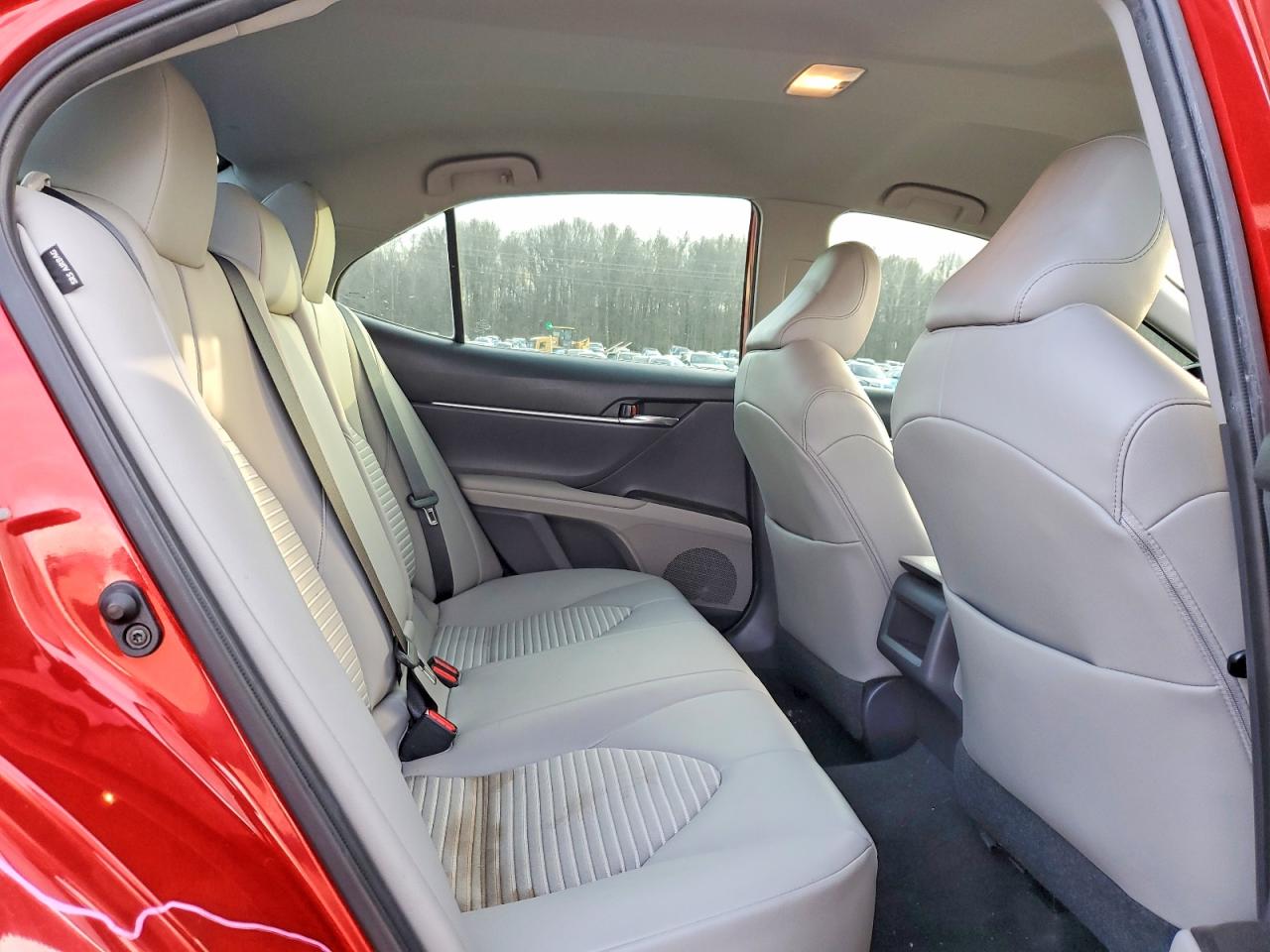 2021 TOYOTA CAMRY SE photo 10