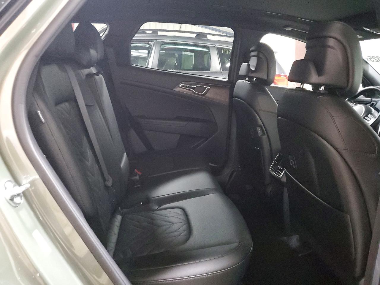 2025 KIA SPORTAGE photo 11