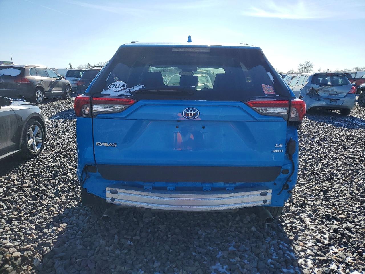 2019 TOYOTA RAV4 LE photo 16