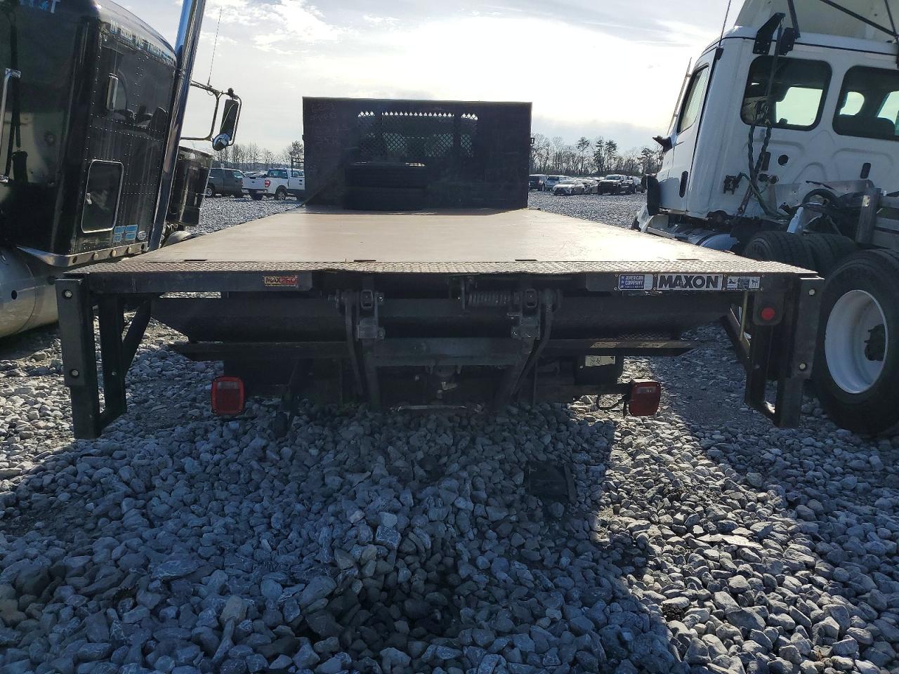 2019 FORD F550 SUPER DUTY FLATBED TRUCK photo 16