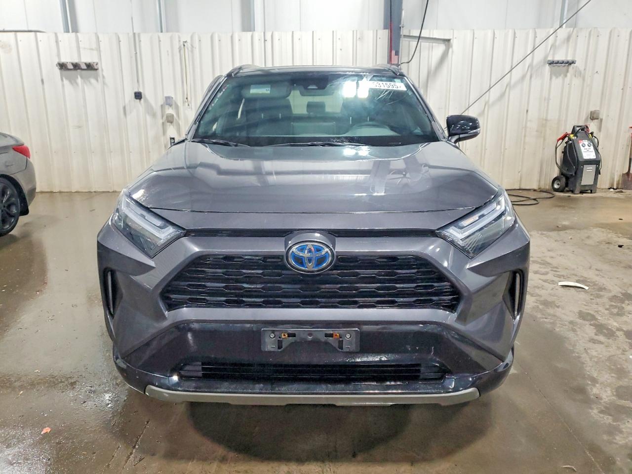 2022 TOYOTA RAV4 XSE photo 9