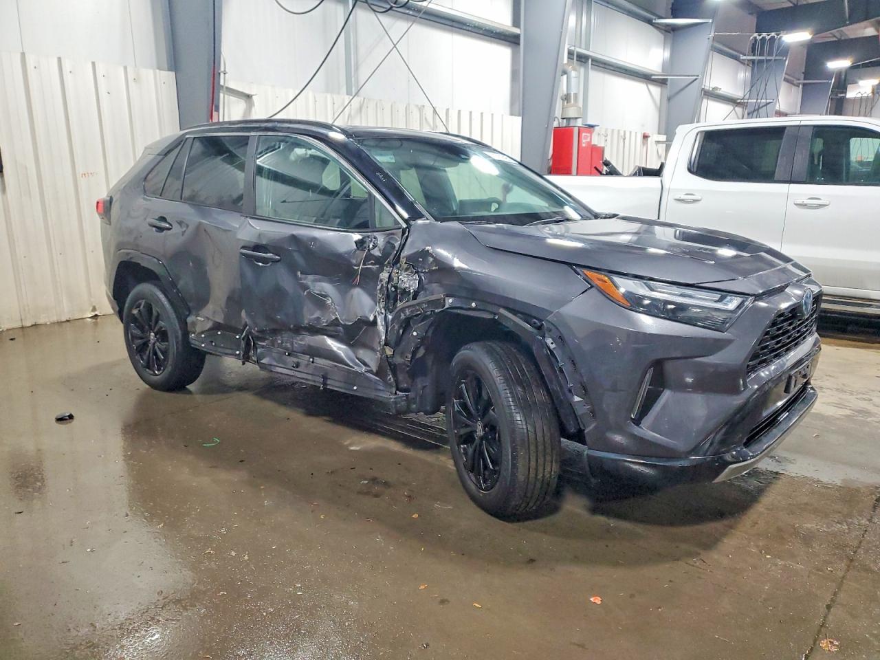 2022 TOYOTA RAV4 XSE photo 7