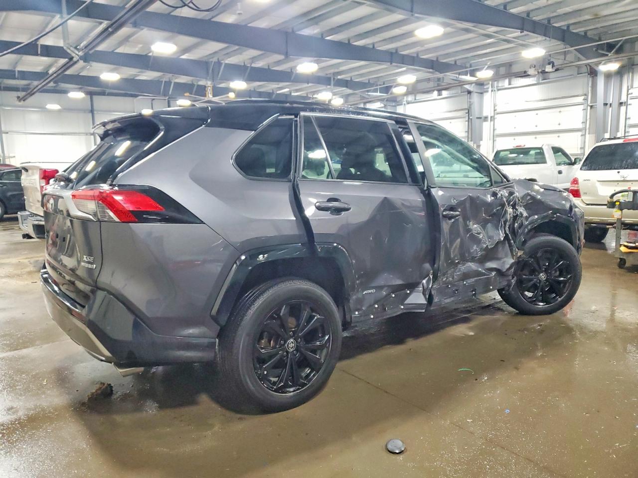 2022 TOYOTA RAV4 XSE photo 5