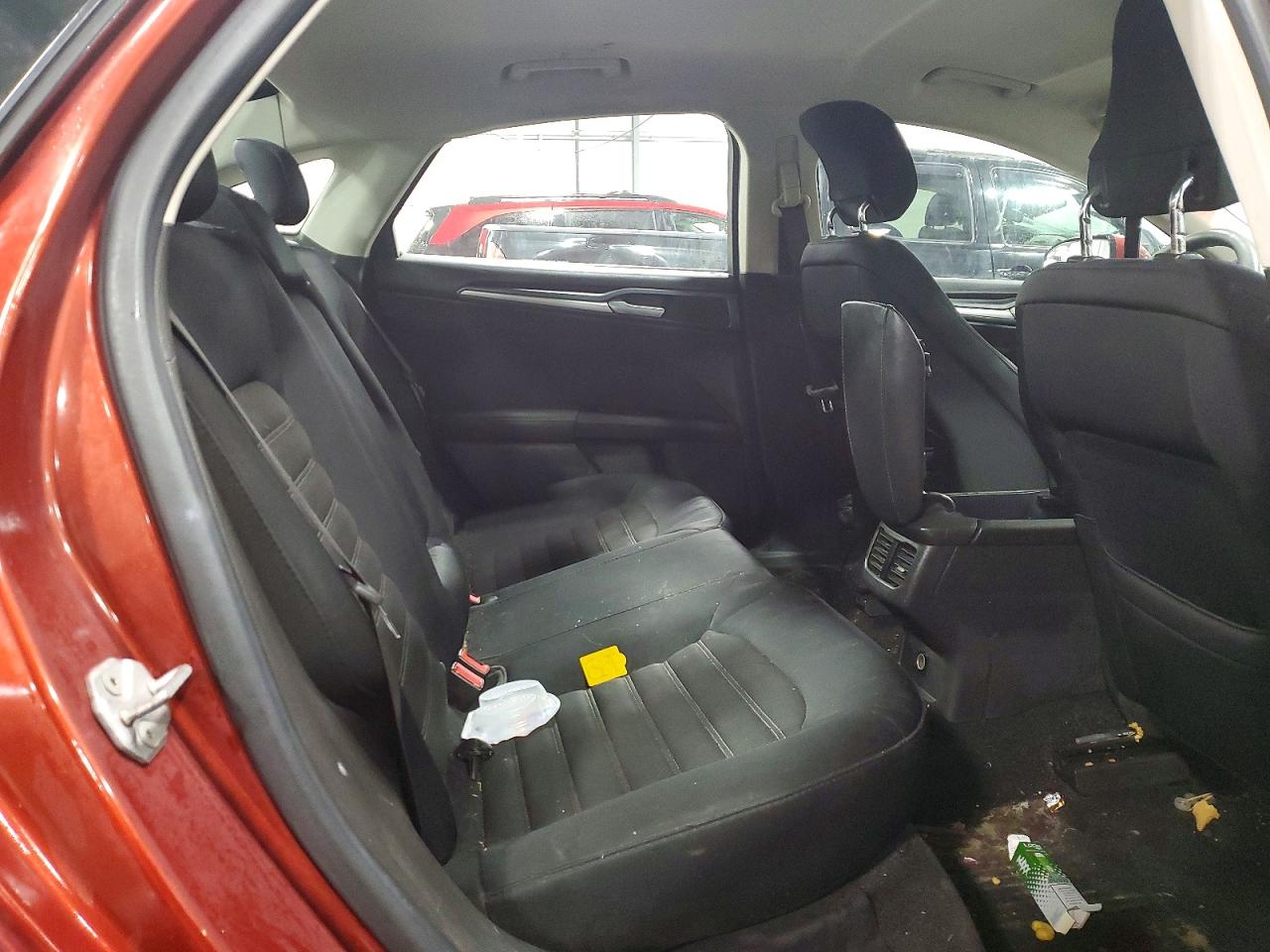 2014 FORD FUSION SE photo 28
