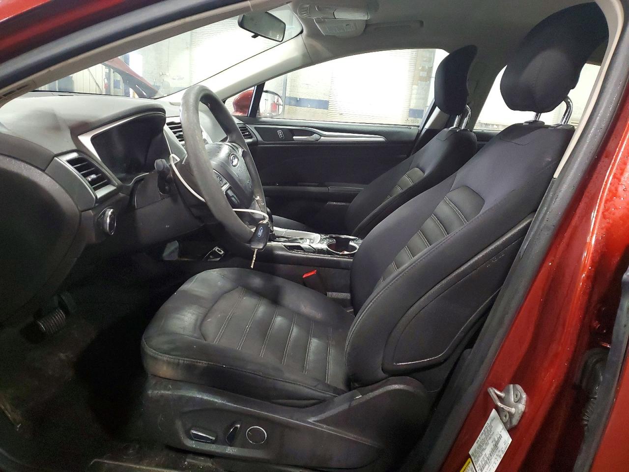 2014 FORD FUSION SE photo 19