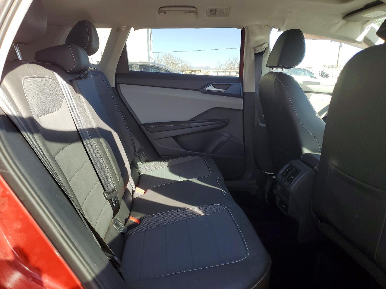 2024 VOLKSWAGEN TAOS SE photo 21