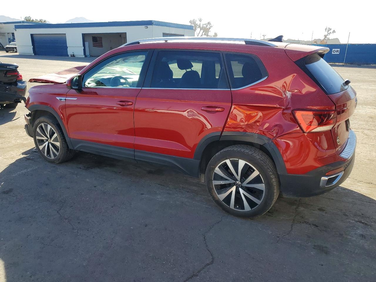 2024 VOLKSWAGEN TAOS SE photo 3