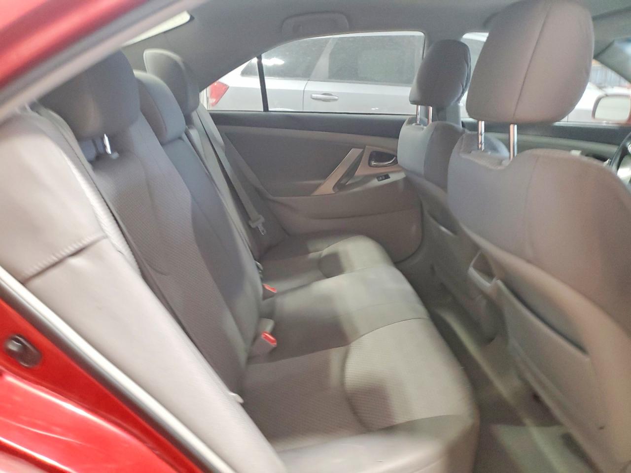 2011 TOYOTA CAMRY BASE photo 28