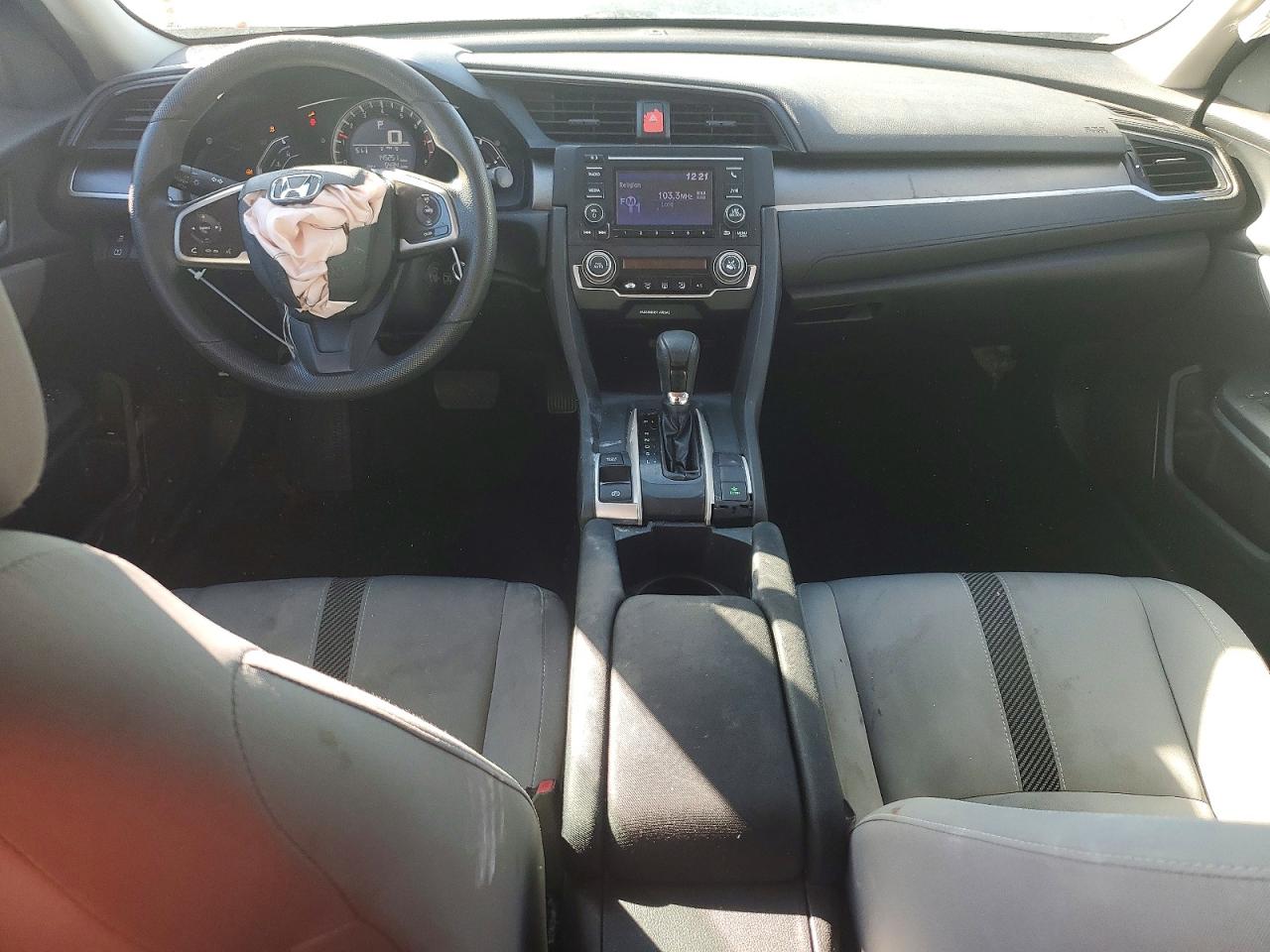2016 HONDA CIVIC LX photo 8