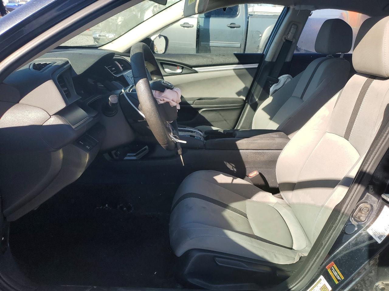 2016 HONDA CIVIC LX photo 7