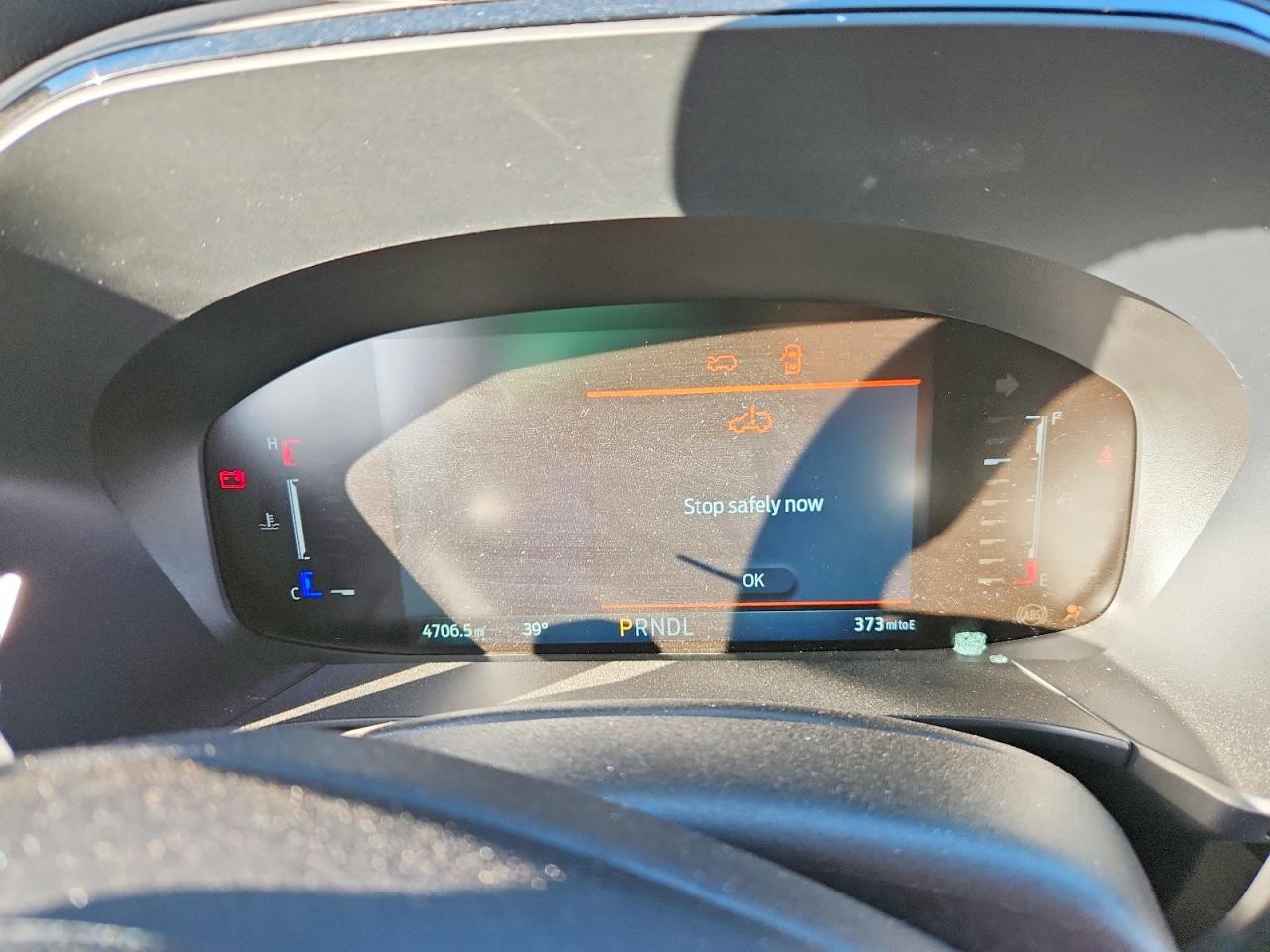 2025 FORD ESCAPE ST LINE photo 17