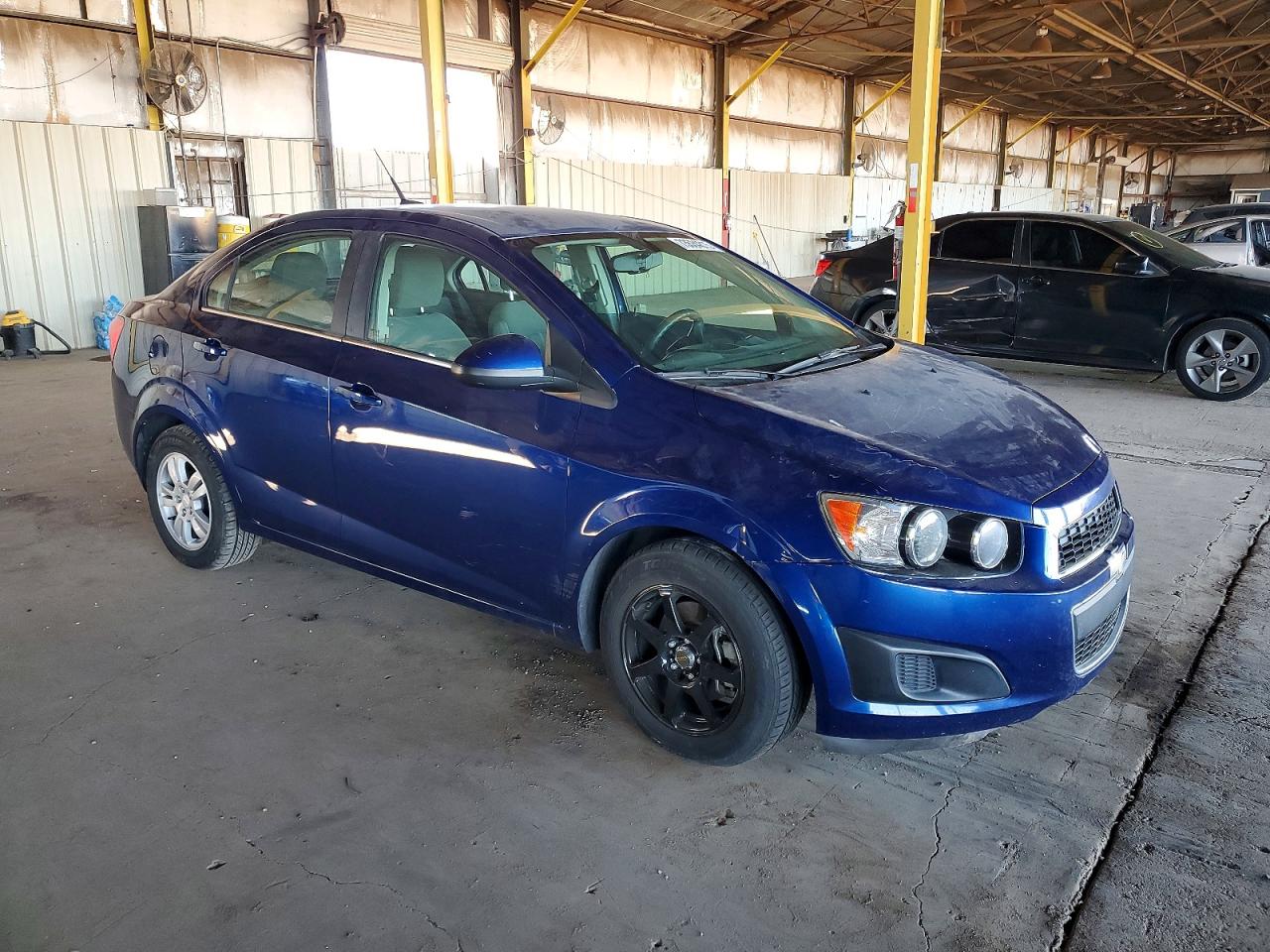 2014 CHEVROLET SONIC LT photo 4