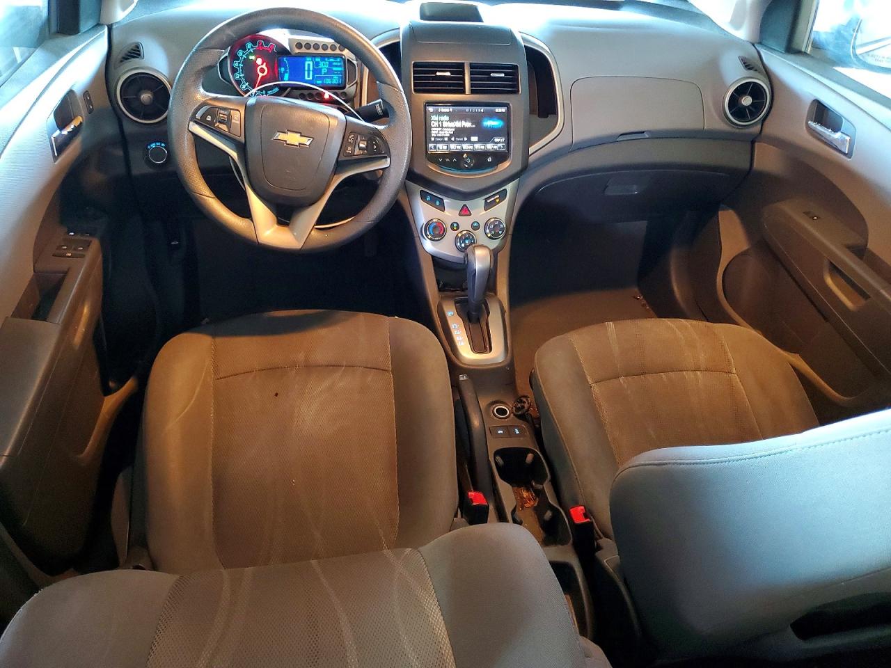 2014 CHEVROLET SONIC LT photo 8