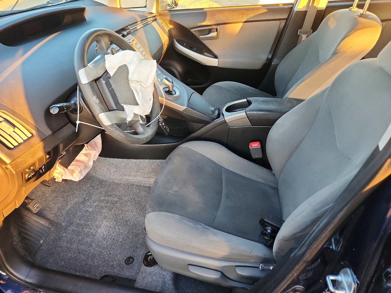 2012 TOYOTA PRIUS photo 19