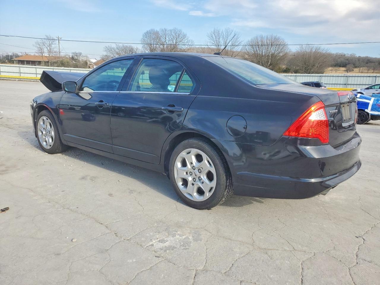 2010 FORD FUSION SE photo 2