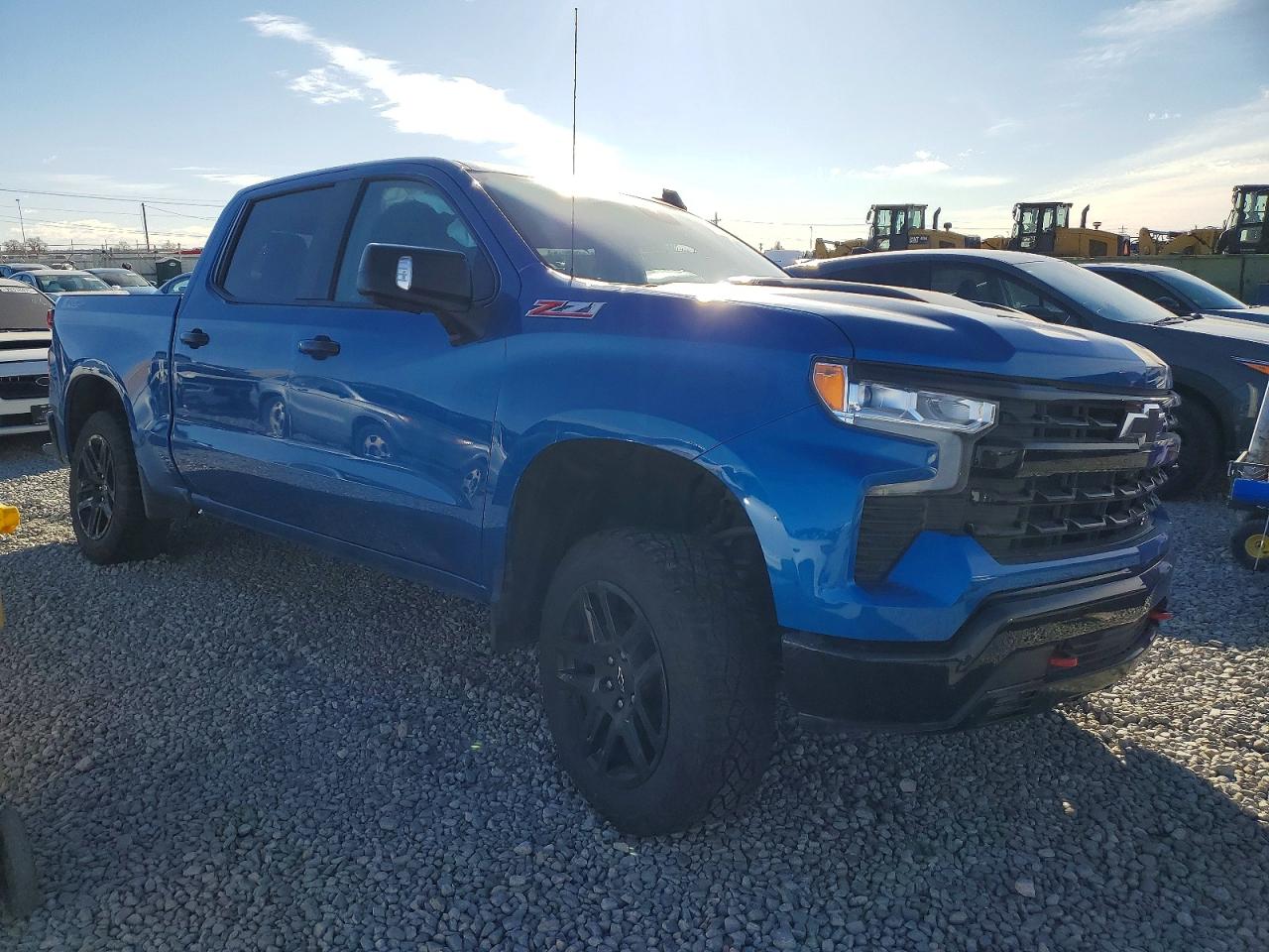 2023 CHEVROLET SILVERADO K1500 LT TRAIL BOSS photo 4